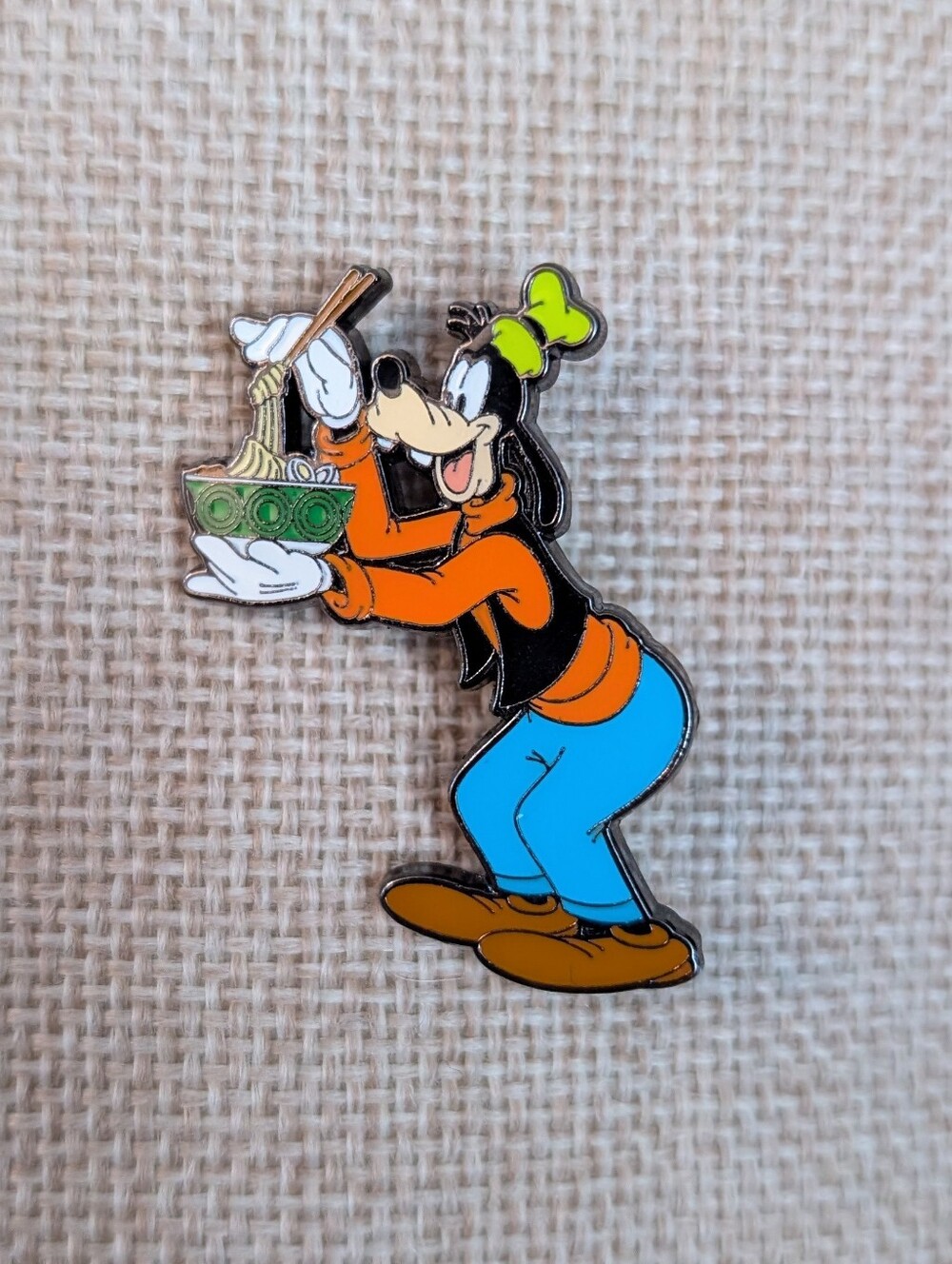 Loungefly pin Disney goofy Bowl Of Ramen
